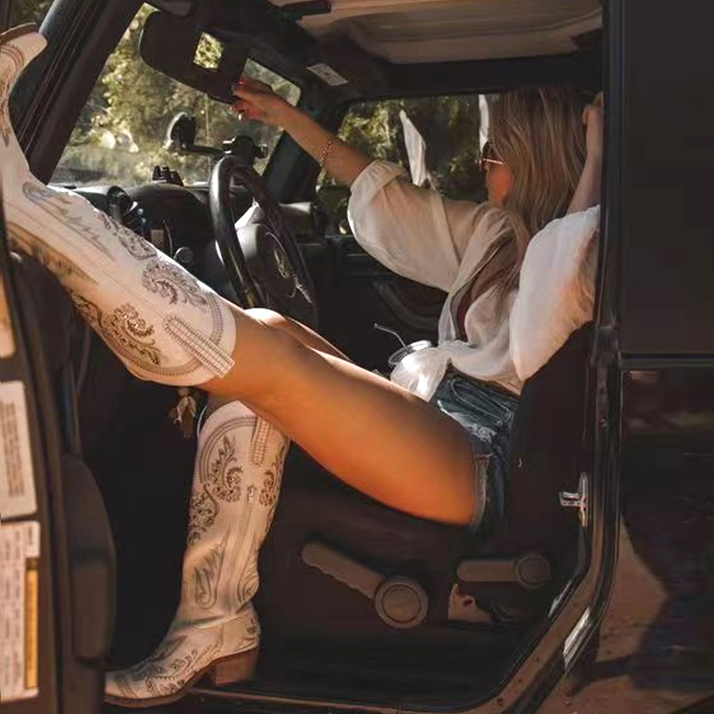 Types of Leather for Cowboy Boots and Their Pros and Cons