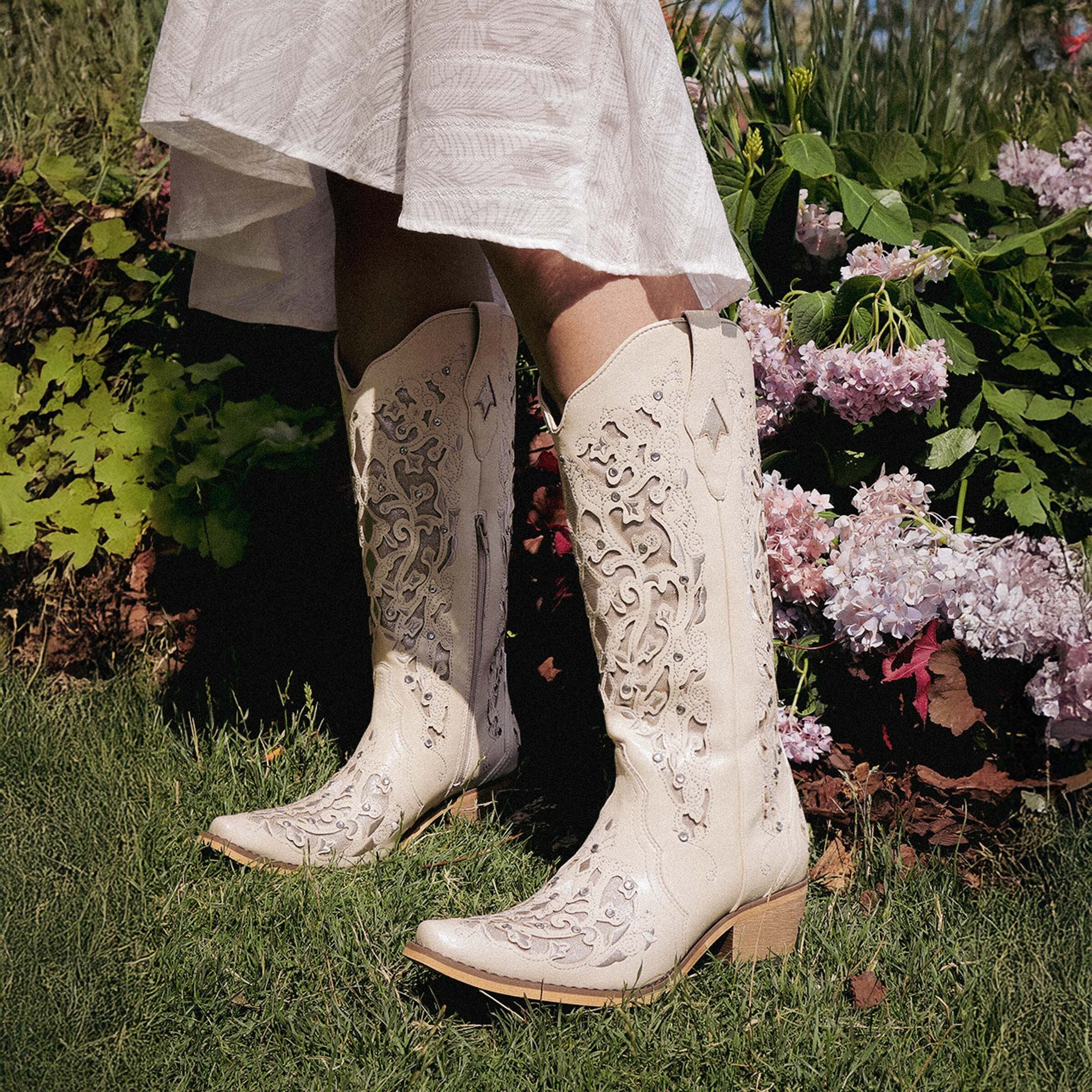 The Ballou - White Embroidered Cowgirl Boots with Rhinestone and Cutouts