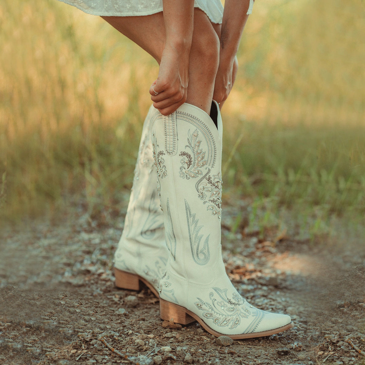 The Aurelia - Cream Floral Embroidered Rhinestone Soft Snip Toe Cowgirl Boots