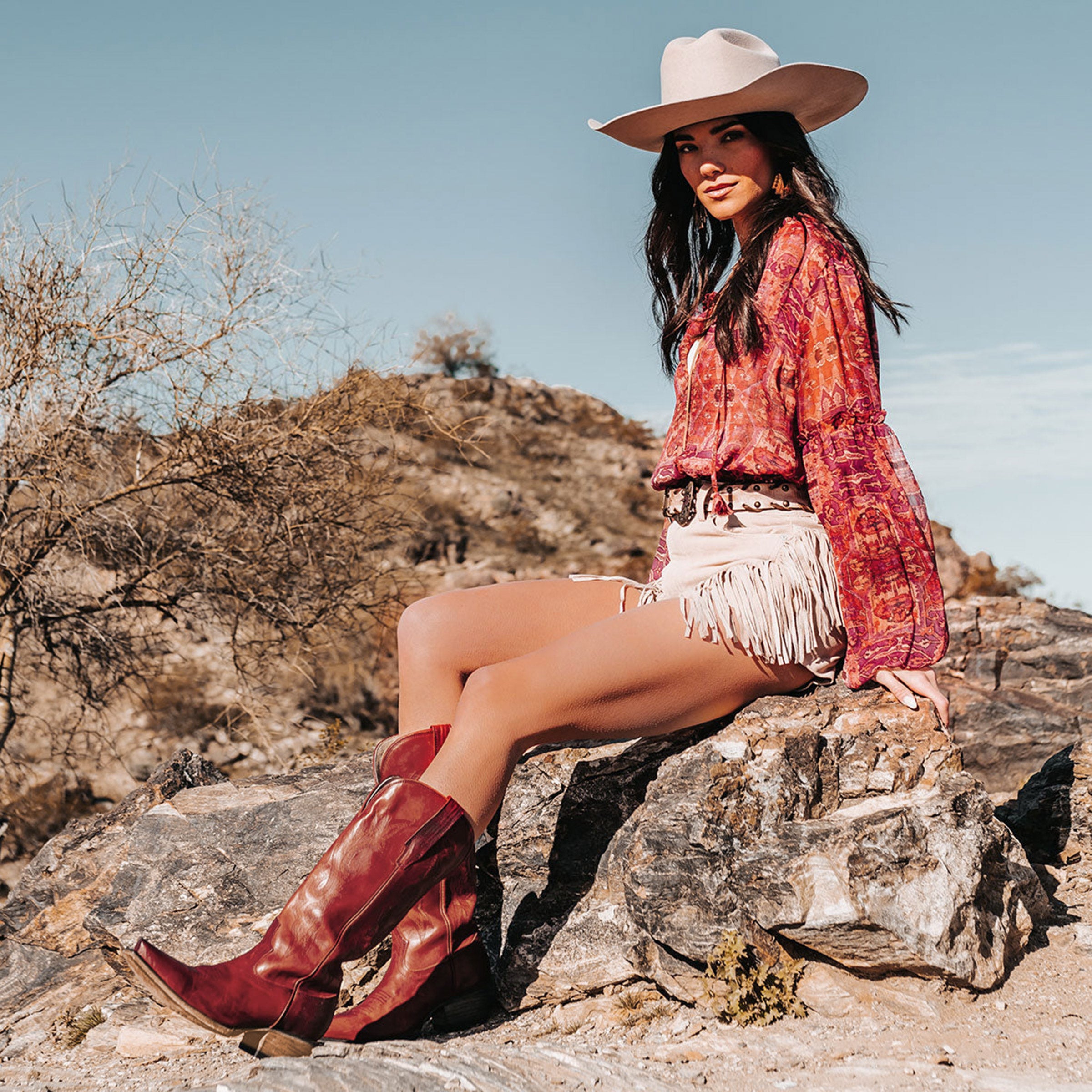 Outfit Red Western Boots Women's Western Embroidered Calf Boots